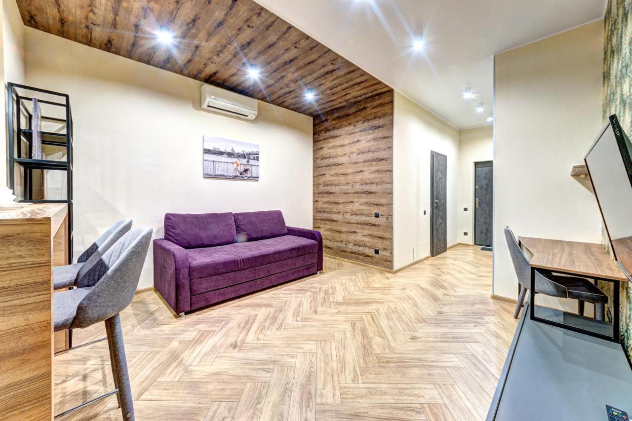 Apartment On The Street. Evgeniya Konovalets, 36B Киев Экстерьер фото